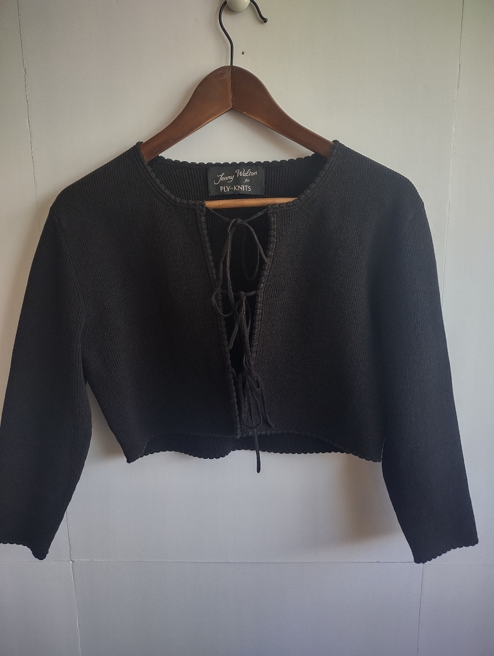 Ply Knits JENNY SCALLOPED CARDIGANTie-Front Cropped Cotton Blend Black Cardigan - Picture 5 of 8